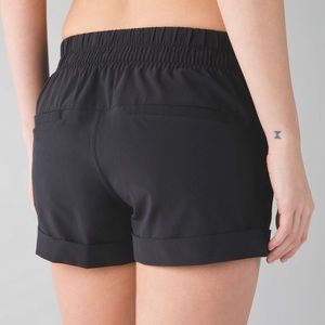 Lululemon Spring Break Away Short